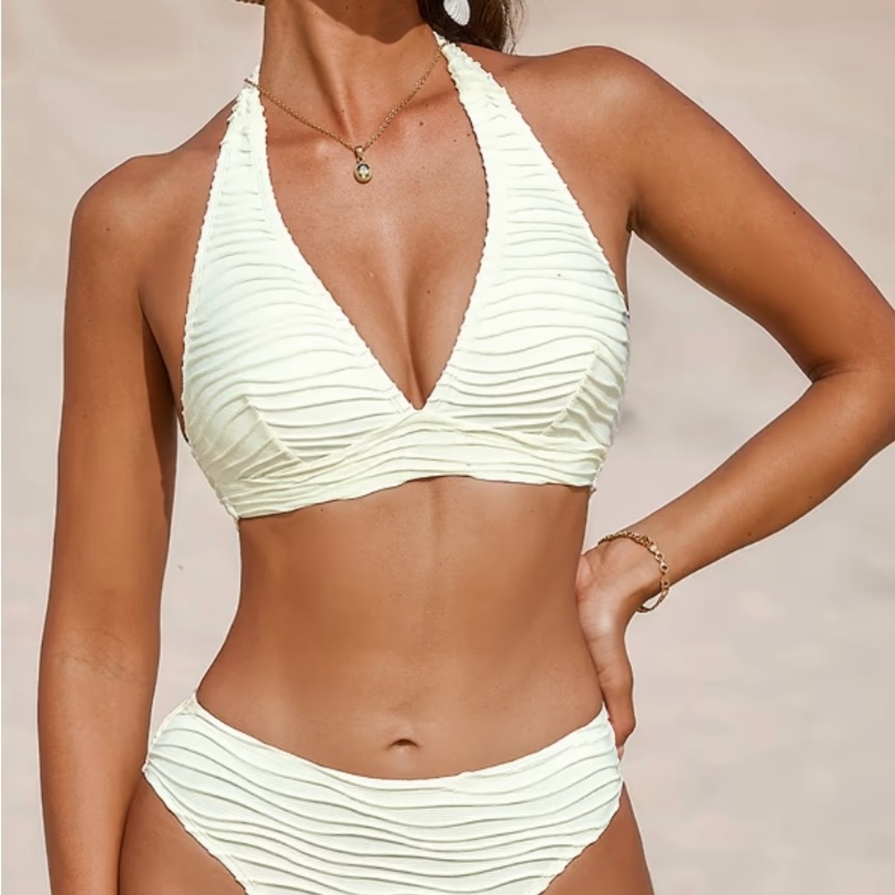 Cupshe White Textured Bikini Set